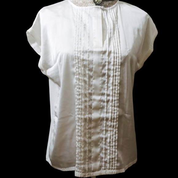 Worthington Tops - White pintuck pleated front white short sleeved satin blouse